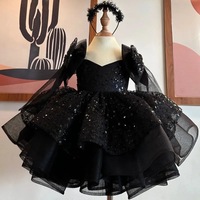 Robe de soirée élégante et moelleuse pour filles, avec paillettes brillantes et coupe unique, idéale pour anniversaires, mariages et occasions formelles