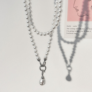 Collier pendentif en fausses perles de qualité AA, perles rondes blanches, charme goutte d'eau en argent 925, pour femme, à porter au quotidien - Product Image 1