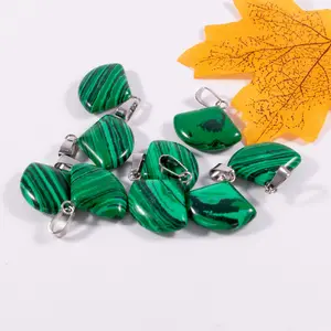 Vente chaude meilleur prix malachite naturelle amitié pendentif secteur forme bijoux sculptés