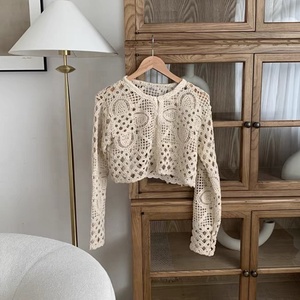 Chaqueta Corta <span class=keywords><strong>de</strong></span> Punto Calado Vintage con Diseño Floral, Cuello Redondo, Cierre <span class=keywords><strong>de</strong></span> Botones, Manga Larga, Ligera y Casual - Product Image 6