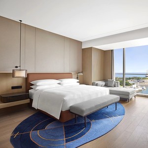 ชุดห้องนอนโรงแรมขนาด5ดาวทำจากไม้เนื้อแข็งโมเดิร์นหรูหราแบบอิตาลี OEM ออกแบบได้ตามต้องการ - Product Image 4