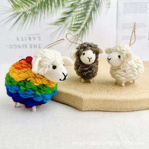 Porte-clés en feutre <span class=keywords><strong>de</strong></span> laine fait main, mouton bouclé mignon Baa Baa, pendentif <span class=keywords><strong>de</strong></span> sac, figurine animale tridimensionnelle - Product Image 2