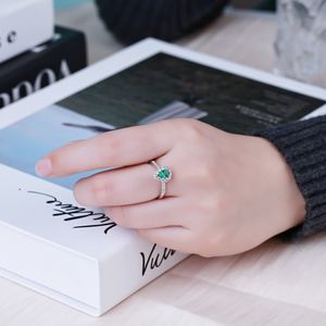 Bague de fiançailles de luxe en or blanc 18 carats plaqué rhodium avec émeraude taille poire, cadeau pour anniversaire de mariage, fête, petite amie - Product Image 2