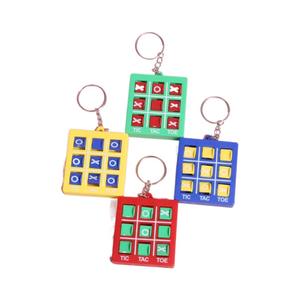 Tic-Tac-Toe (XO) Porte-clés d'échecs trois en une rangée, Puzzle de jeu en verre, Jouet d'échecs en forme de croix - Product Image 1