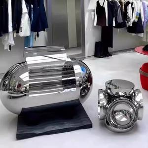 Italiano Luz Luxo Simples Pequeno Lado Vários Vestuário Display Props Round <span class=keywords><strong>Corner</strong></span> Designer Café Aço Inoxidável Escultura - Product Image 4