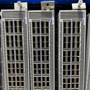 Commutateurs réseau DCS-7170-64C avec fonction POE - Product Image 4