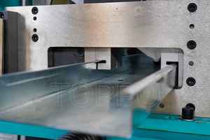 Máquina de Perfilado de Acero de Alta Precisión para Perfiles <span class=keywords><strong>C</strong></span> y Z, Máquina de Perfilado de Perfiles <span class=keywords><strong>C</strong></span> y Z - Product Image 3