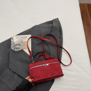 กระเป๋าใส่อาหารกลางวัน<span class=keywords><strong>หนัง</strong></span>กลับกันน้ำคุณภาพพรีเมียม ฤดูใบไม้ร่วง/ฤดูหนาว 2025 สไตล์เรโทรข้ามพรมแดน ดีไซน์หรูหราแบบมือถือ - Product Image 4