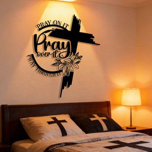 Decorazione da <span class=keywords><strong>parete</strong></span> in metallo con croce in stile Art Déco personalizzata 'Pray on IT Pray Over IT Pray Through IT' - Arte della fede cristiana per la casa e la chiesa - Product Image 4