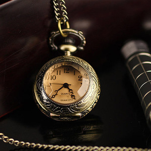 Orologio da Tasca <span class=keywords><strong>Vintage</strong></span> Personalizzato con Incisione, Orologio Classico con Catena, Regalo Retrò - Product Image 2