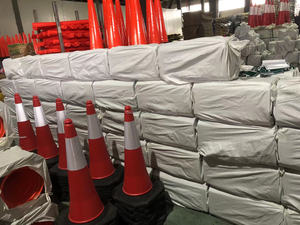 Cône <span class=keywords><strong>de</strong></span> sécurité routière réfléchissant en caoutchouc <span class=keywords><strong>de</strong></span> 1 mètre - Product Image 6