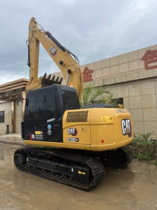 Excavatrice CAT 313 d'occasion, état d'origine, faible nombre d'heures de fonctionnement, bonnes performances - Product Image 1