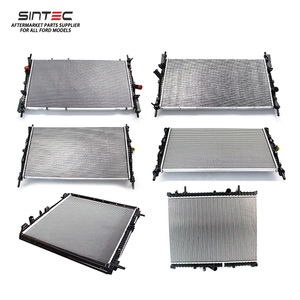 Radiador de Aluminio de Alto Rendimiento, Enfriamiento Eficiente del Motor, Diseño Ligero, Resistente a la Corrosión, Núcleo de Múltiples Filas, Duradero para Ford - Product Image 1