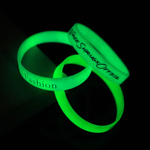 Venta al por mayor de pulseras de silicona con impresión luminosa personalizada pulseras de silicona promocionales con logotipo - Product Image 4