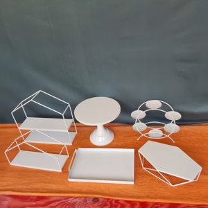 Rak Kue Kawat Logam Emas 3 Tingkat Grosir, Menara Pajangan Kue Bundar untuk Dekorasi Meja Pesta Pernikahan Ulang Tahun - Product Image 1