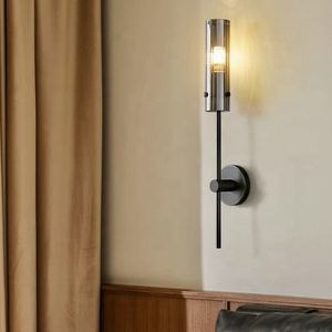 Lámpara de pared de vidrio negro moderno de diseño minimalista para interiores para candelabro de pared de baño junto a la decoración de iluminación - Product Image 1