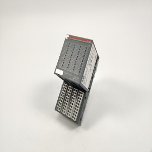 Modulo di Ingresso/Uscita Digitale PLC Originale Nuovo di Zecca 1SAP440100R0001 DC532-XC - Product Image 1