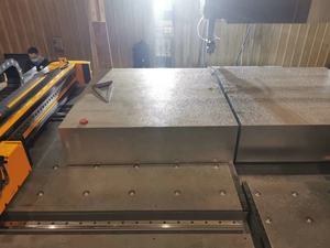 Machine à scier verticale, v, pour plaque de métal en alliage d'aluminium - Product Image 6