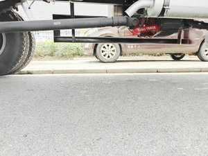 <span class=keywords><strong>Camion</strong></span> HOWO di alta qualità a trazione integrale <span class=keywords><strong>4x4</strong></span> fuoristrada con pianale ribassato da 8-10 tonnellate in vendita - Product Image 6