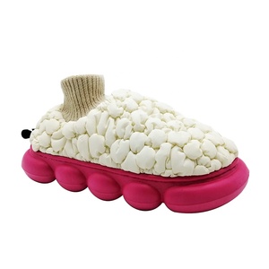 Chaussures d'hiver en coton <span class=keywords><strong>pour</strong></span> femmes, vente en gros, pantoufles souples et élastiques à la <span class=keywords><strong>cheville</strong></span>, chaussures d'extérieur à bulles, 2023 - Product Image 3