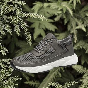 Baskets sportives unies pour hommes, printemps-été, respirantes, légères, en cuir véritable, avec semelles rehaussantes réglables de 6 cm - Product Image 2