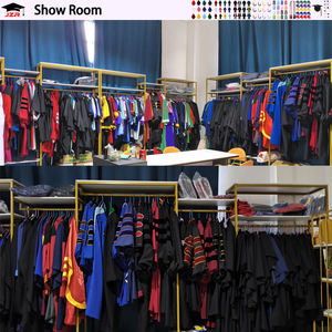 工厂批发2026年黑色成人毕业服成人经典学位帽和学位服带毕业流苏定制学位披肩 - Product Image 2