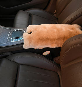 Fabriekslevering Grote Maat Echte Rex Konijnenhuiden Aangepaste Kleur Echte Echte Echte Rex Konijnenbont Huiden Voor Auto-En Huisdecoraties - Product Image 4