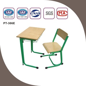 Bureau et chaise d'étudiant modernes pour salles de classe primaires et secondaires, en bois et métal, modèle PT-306E - Product Image 2