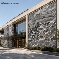 Dalle de marbre violet Kinawa PerfectStone à veines ondulées spectaculaires pour la décoration des sols et des murs extérieurs de villas