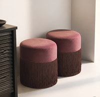 L'usine fournit directement des fauteuils en velours pour hôtel, des chaises rondes pour hôtel et des tabourets porte-chaussures pour hôtel.