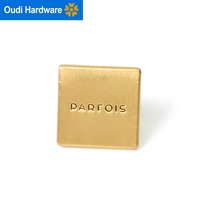 Etiqueta de Metal personalizada con diseño de logotipo de lujo para bolsos, etiqueta de Metal con letras, nombre de marca, etiqueta de Metal dorado con logotipo