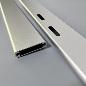 บริการงานกัดซีเอ็นซีตามแบบ ชิ้นส่วนอะลูมิเนียมอโนไดซ์สำหรับอุปกรณ์การแพทย์ - Product Image 3