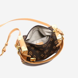 กระเป๋าถือผู้หญิงสุดหรูอเนกประสงค์ ดีไซน์สายสะพายไหล่แบบพกพา นุ่มนวล โดดเด่น พร้อมฝาปิดทันสมัย - Product Image 2