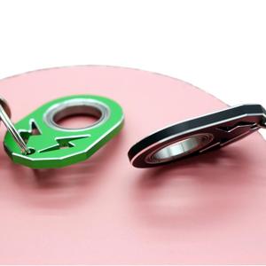 Người lớn và trẻ em ngón tay tập thể dục Spinner Karambit mới tùy chỉnh Giá Rẻ Hợp kim kim loại thú vị Keychain - Product Image 5