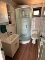 Maison Modulaire Préfabriquée de Luxe avec 2 Chambres et 1 Salle de Bain, Modèle de Bureau à Domicile, Maison Conteneur Extensible, Maison Capsule