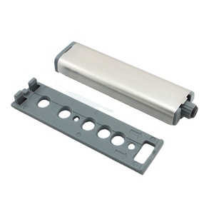 Cabezal de plástico moderno Push to Open System para puertas de armarios Fácil instalación y uso - Product Image 1