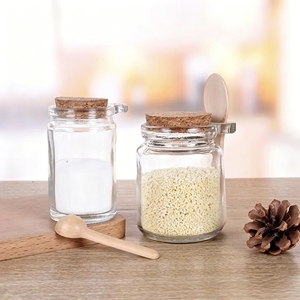 Pot en verre écologique avec couvercle en liège et cuillère pour crème de soin, idéal pour les sels de bain - Product Image 6
