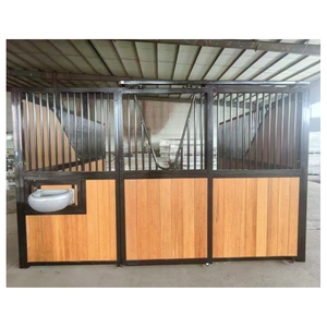 Stalles de <span class=keywords><strong>chevaux</strong></span> équestres portatives temporaires de style européen vendent de l'équipement de boîte d'écurie en métal préfabriqué - Product Image 2