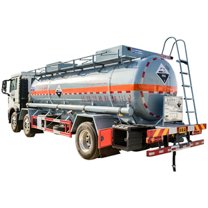 Rueda motriz 6x4 directa de fábrica, cisterna corrosiva, transmisión manual usada para almacenamiento de aceite a precios competitivos - Product Image 1