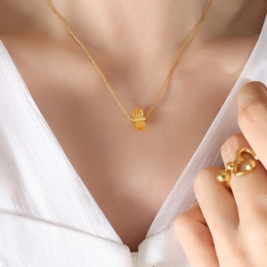 Collana con Pendente a Forma di Smeraldo e Zircone a Forma di Diamante, Identica alla Popolare su Internet. IT un lusso raro e leggero - Product Image 5