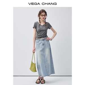 <span class=keywords><strong>Camiseta</strong></span> Ajustada Color Gris Oscuro para <span class=keywords><strong>Mujer</strong></span>, Marca VEGA CHANG, con Cuello en V con Cordón y Detalle Fruncido Lateral, Top Casual de Manga Corta - Product Image 3