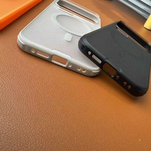 Funda Magnética Transparente Mate Kaou para Xiaomi 15 Pro Max 17 Pro 17 - TPU+PC Antigolpes, Antihuellas, con Disipación de Calor y Protección de Lente - Product Image 5