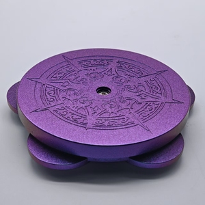 Dado giratorio de aleación de zinc 7 en 1 que cambia de color (verde, azul, morado) para juegos de rol - Product Image 4