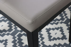 เก้าอี้รับประทานอาหารโครงอะลูมิเนียมดีไซน์ทันสมัย ชุดเก้าอี้ราคาประหยัดสำหรับเชิงพาณิชย์ เหมาะสำหรับโรงแรม ห้องจัดเลี้ยง ร้านอาหาร เฟอร์นิเจอร์กลางแจ้ง - Product Image 6