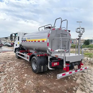 Camión Cisterna Foton 4X2 con Tanque de Agua de 5000L, Camión Pulverizador, Transportador Móvil en Venta - Product Image 5