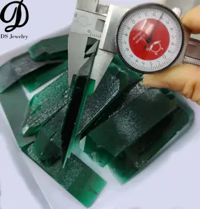 Hydro thermal Emerald Raw Material Lab Wachsen Sambia Emerald Rough Gem stone