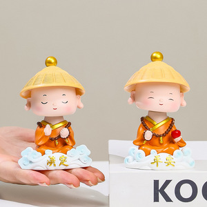 Figura Decorativa de Resina del Monje Xiangyun, Adorno Artesanal para el Hogar u Oficina, Simboliza Paz, Suerte y Calma - Product Image 2