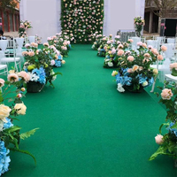 Rouleau de tapis de sol rouge non tissé de vendeur chaud de Chine pour le tapis d'événement extérieur de mariage