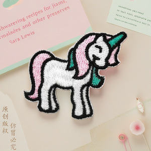 Dính <span class=keywords><strong>merrow</strong></span> Biên Giới Handmade 3D Thêu Thân Thiện Với Môi Vải Trái Tim Các Bản Vá Lỗi Với Biểu Tượng Tùy Chỉnh Cho Nhà Thờ Trang Trí Và Mũ - Product Image 2