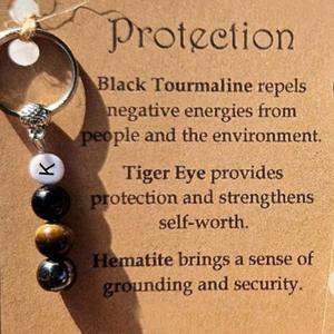 Un cadeau de porte-clés en verre naturel qui implique un nouveau départ, un petit porte-clés de guérison pour soulager l'anxiété. - Product Image 5